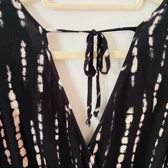 Shibori Print Romper | “Gauze Texture” and Lightweight | Size S | Black & White - Picture 7 of 11